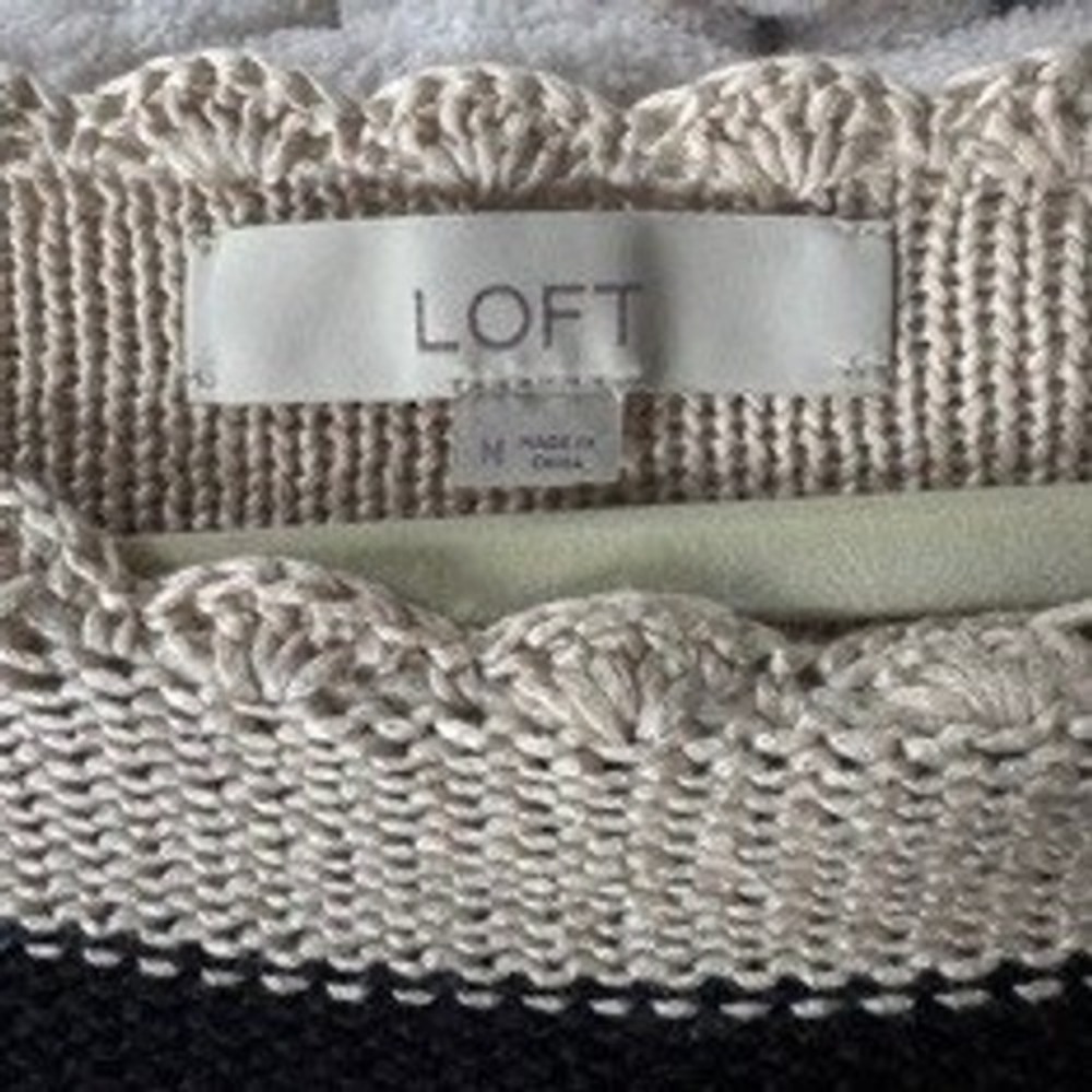 LOFT Striped Scalloped Boat Neck Long Sleeve Pullover Sweater Women's Size M - Picture 4 of 5